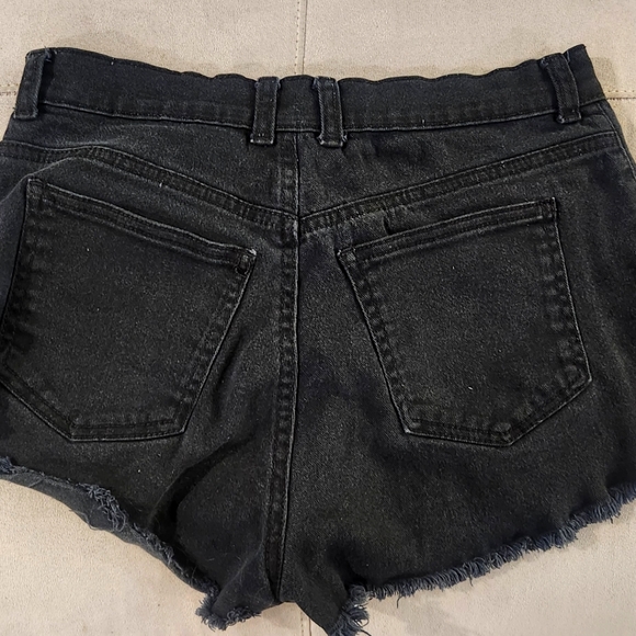 Short - Picture 2 of 2